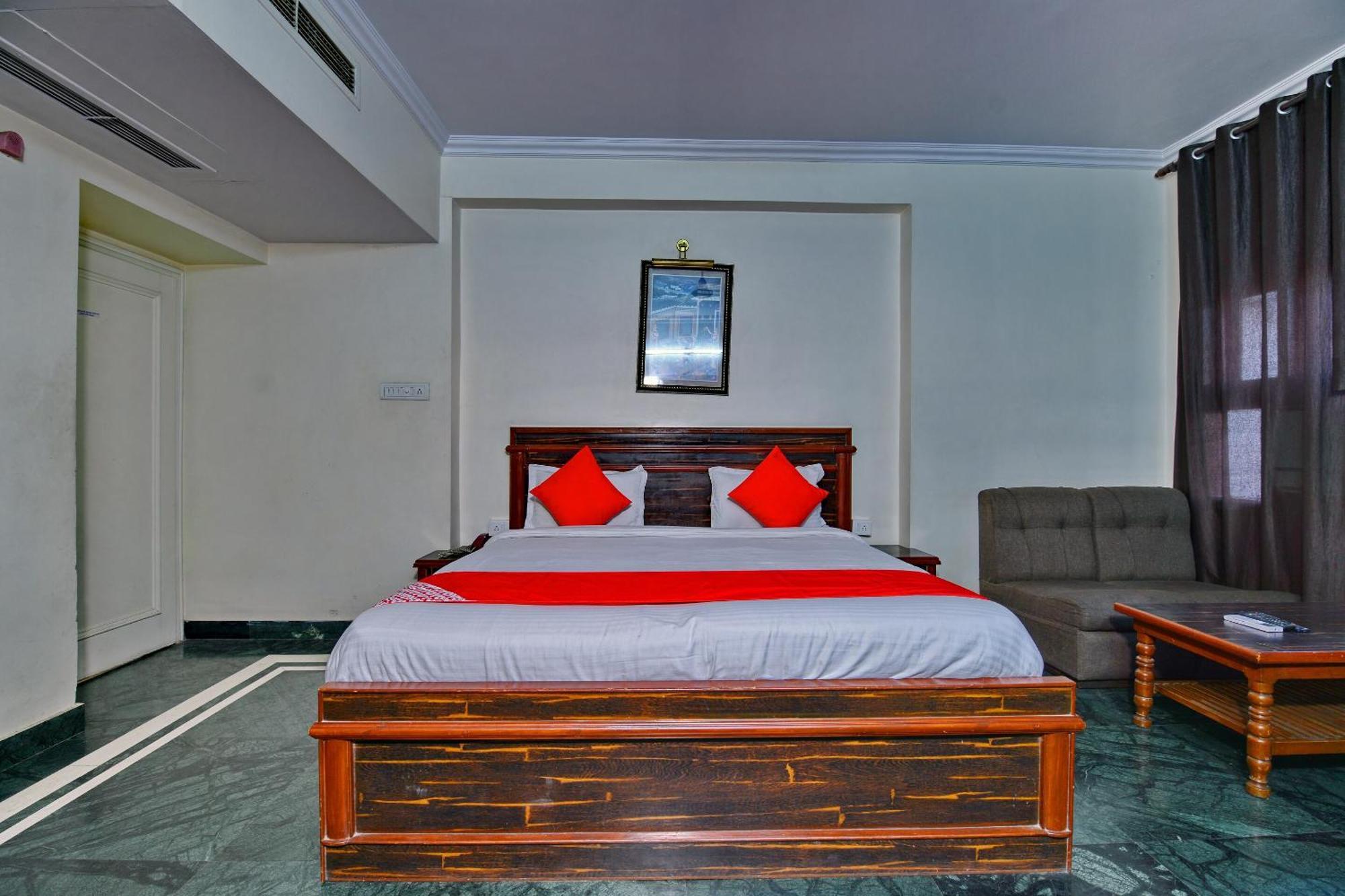 Hotel Kohinoor Jaipur Bagian luar foto