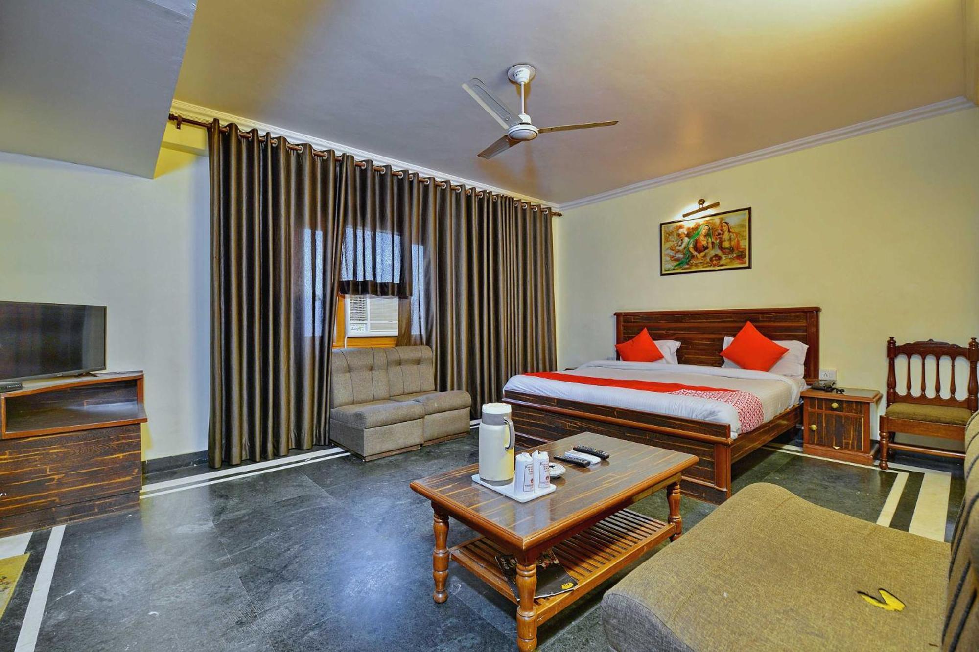 Hotel Kohinoor Jaipur Bagian luar foto