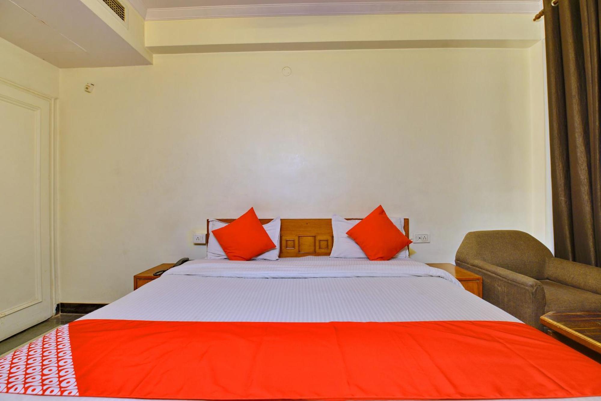Hotel Kohinoor Jaipur Bagian luar foto