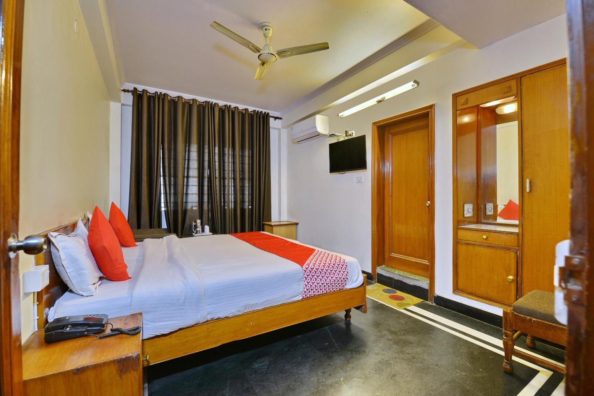 Hotel Kohinoor Jaipur Bagian luar foto