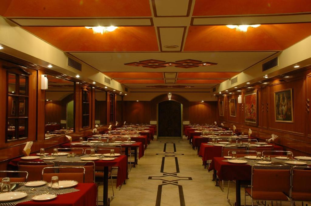 Hotel Kohinoor Jaipur Bagian luar foto