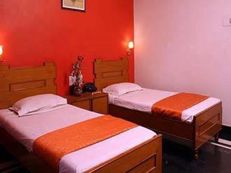 Hotel Kohinoor Jaipur Bagian luar foto