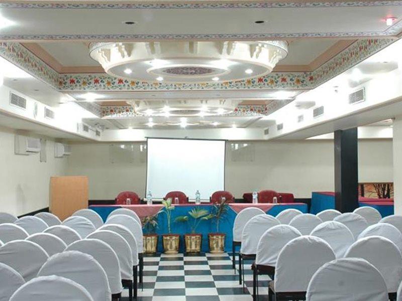 Hotel Kohinoor Jaipur Bagian luar foto